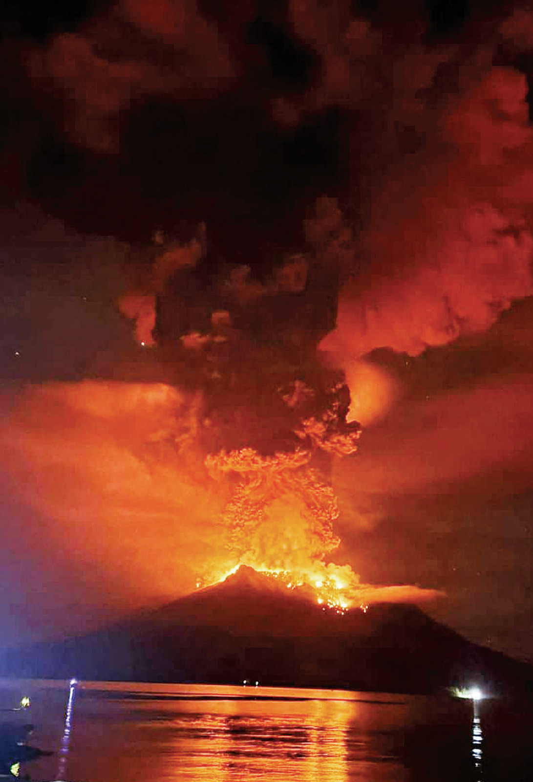 3 Gunung Berapi Tunjukkan Aktivitas