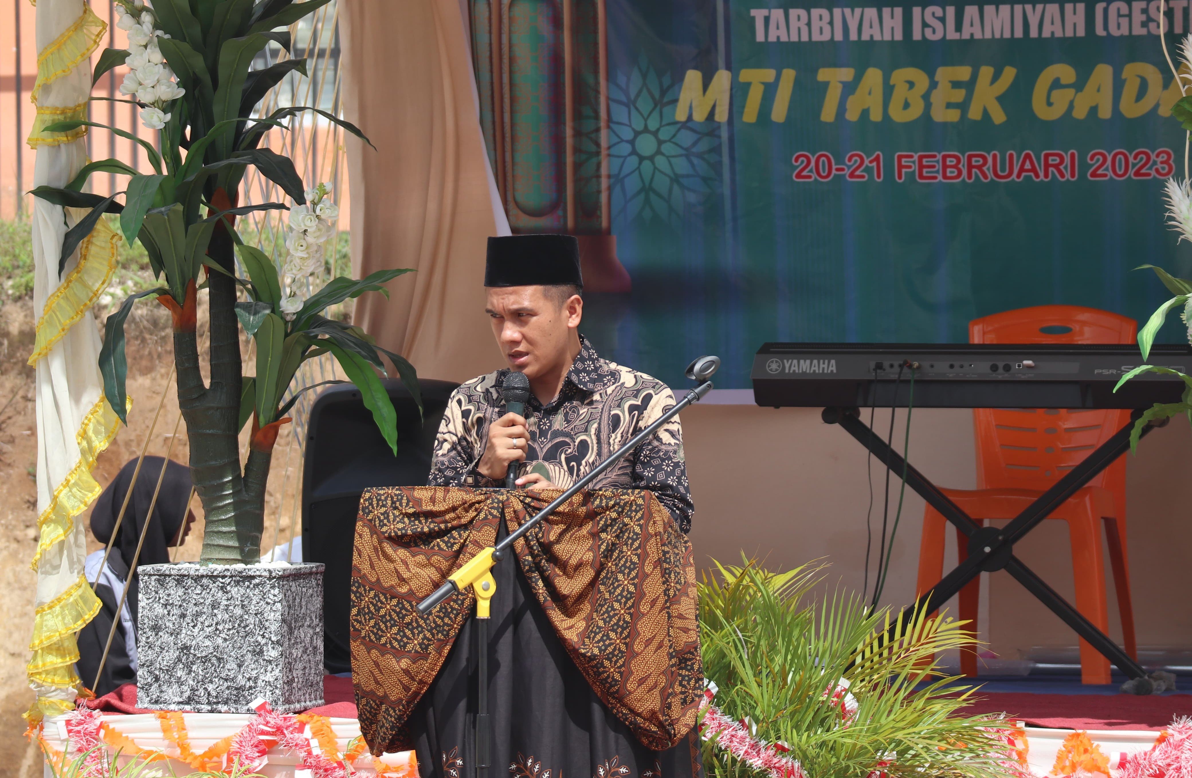 Bendum Pemuda Perti (Persatuan Tarbiyah Islamiyah) Yogi Nofrizal. 