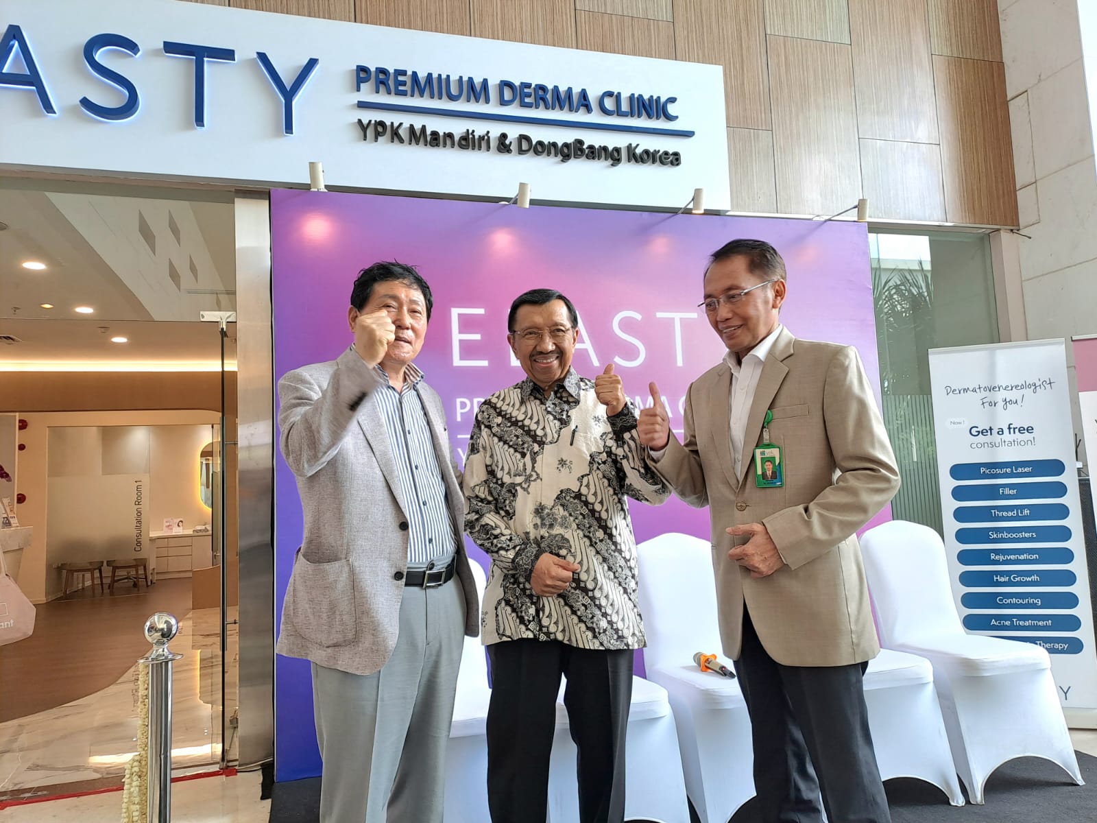 Peresmian Elasty Premium Derma Clinic di Jakarta, Senin (22/4/2024).