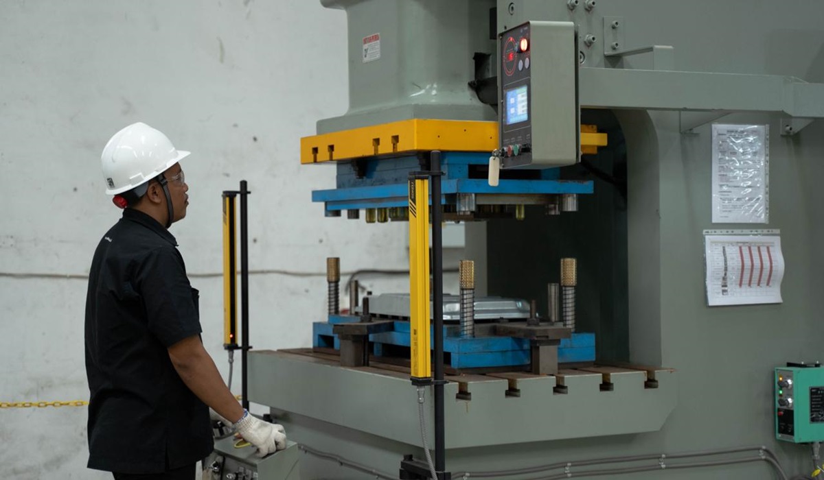 Pabrik Modena di Indonesia