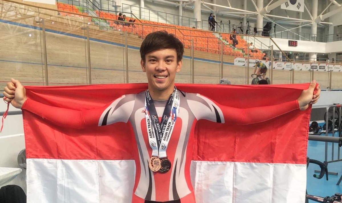 Atlet balap sepeda Bernard Benyamin van Aert memastikan mendapatkan tiket ke Olimpiade Paris 2024, Juli, untuk nomor disiplin track. 