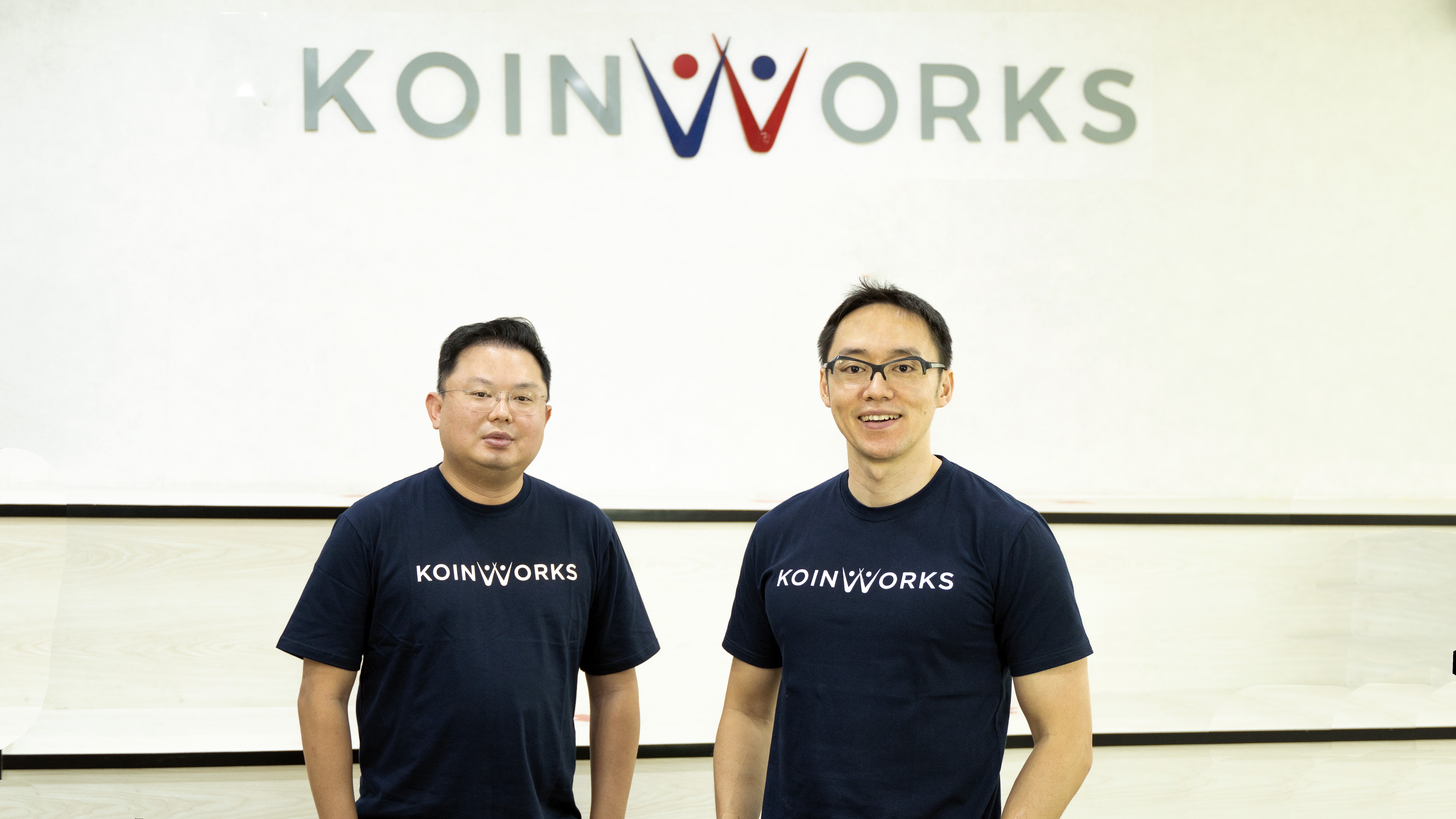 Executive Chairman & Co-Founder KoinWorks, Willy Arifin, (kiri) dan CEO & Co-Founder KoinWorks Benedicto Haryono.