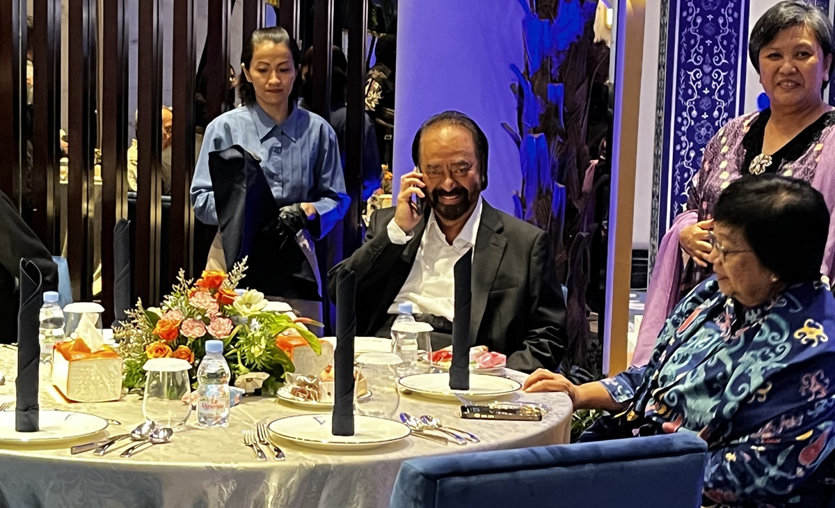 Ketua Umum Partai NasDem, Surya Paloh, hadir dalam Halal bihalal Idul Fitri 1445 Hijriah. 