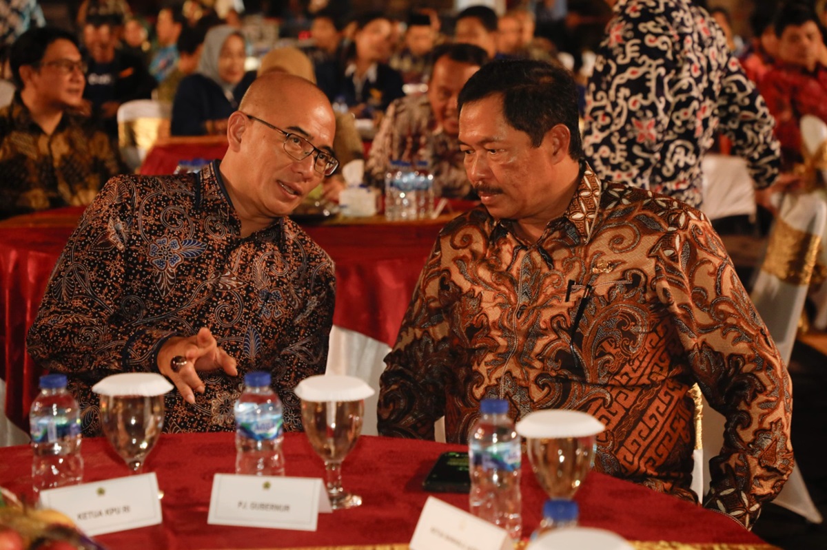 Penjabat Gubernur (Pj) Jawa Tengah, Nana Sudjana, memberikan dukungan penuh terhadap penyelenggaraan Pilkada 2024 di wilayahnya. 