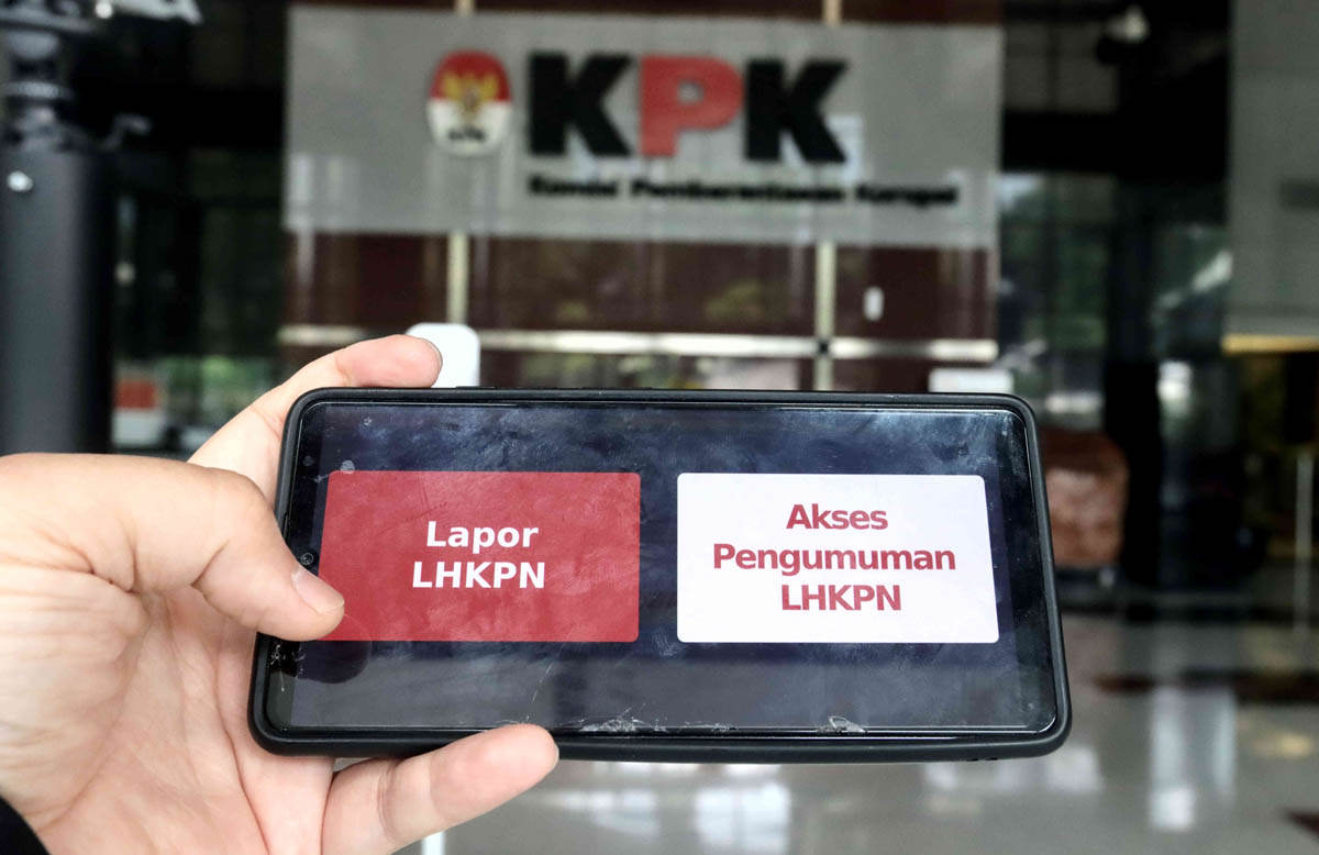 KPK meminta para pejabat negara untuk segera mengumpulkan LHKPN, meskipun telah terlambat, dengan batas akhir pada 31 Maret 2024. 