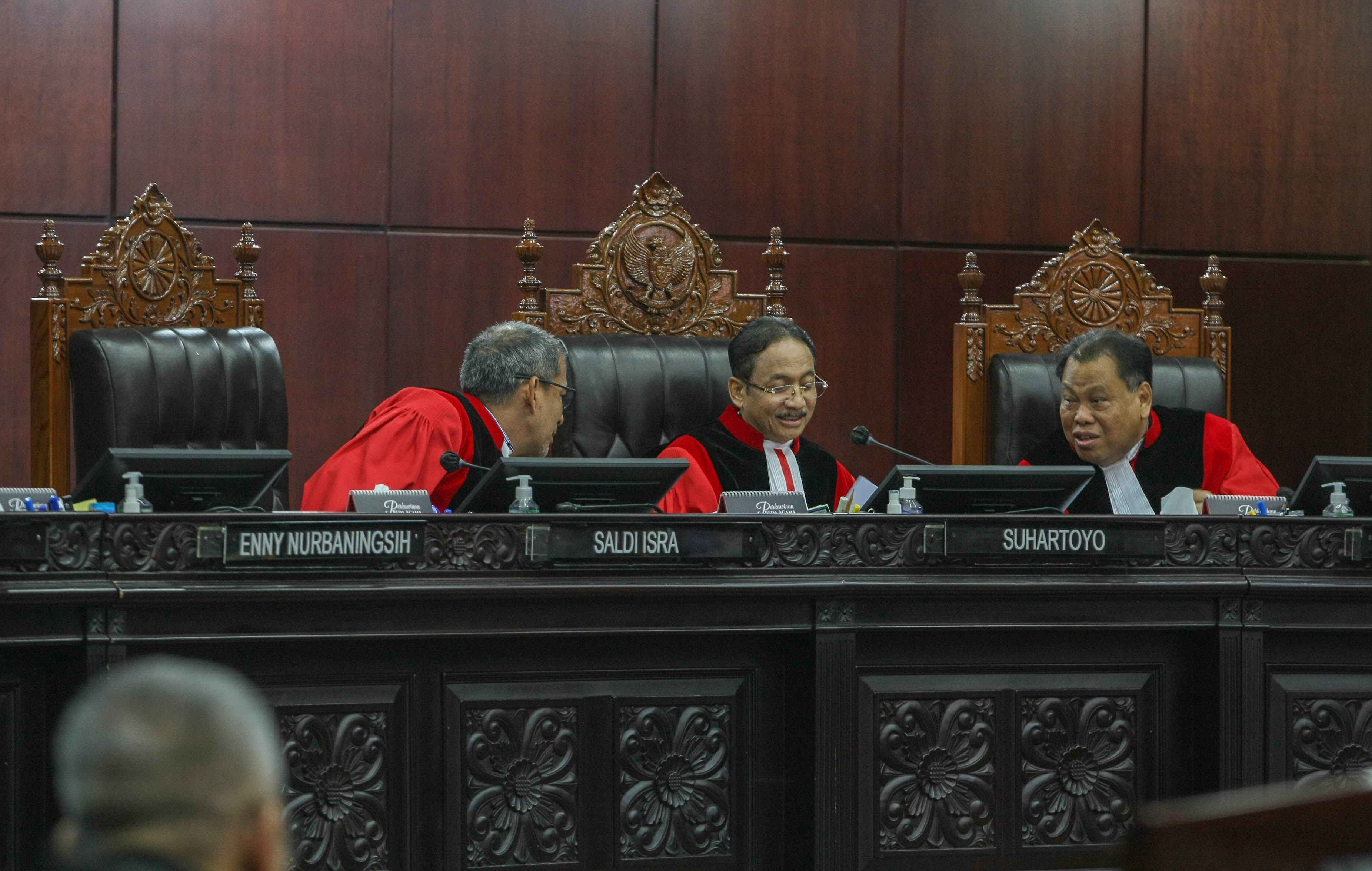 Hakim MK Nilai DKPP Kurang Tegas