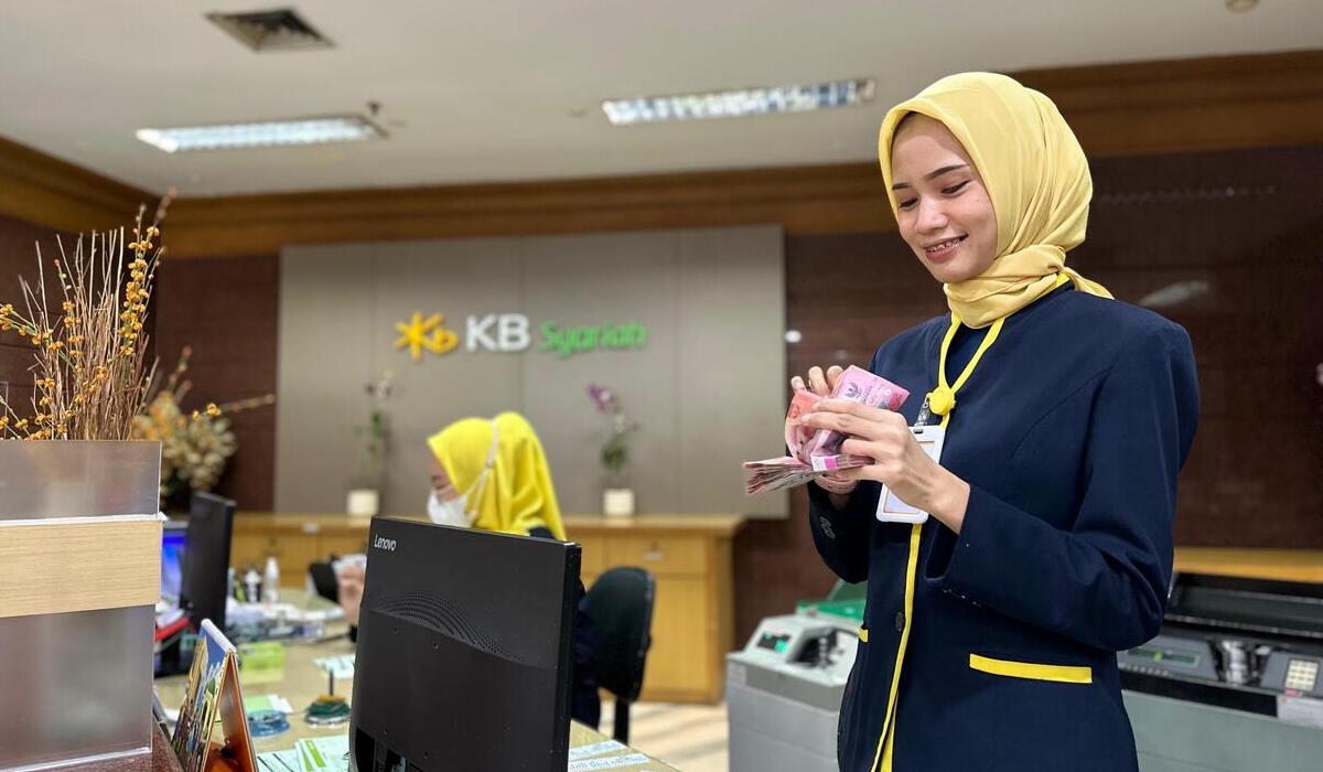 Kegiatan di KB Bank Syariah (KBBS).