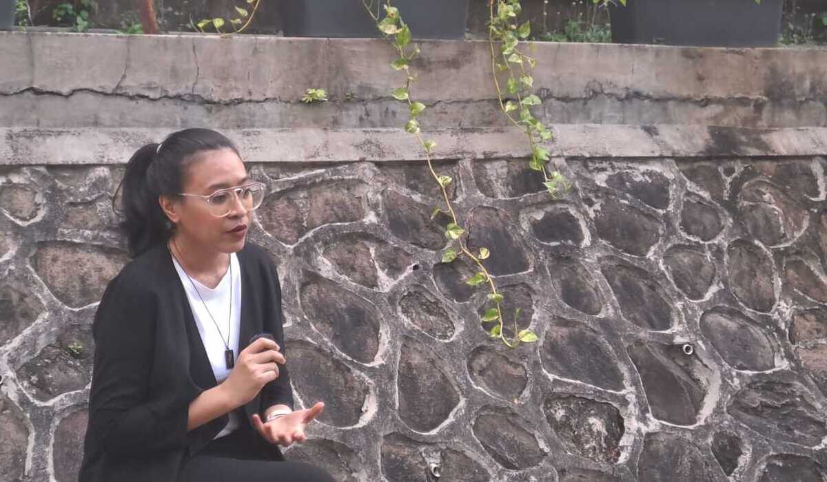 Penulis lagu Endah Widiastuti menjelaskan dampak AI terhadap industri musik, pada Kamis (25/4).