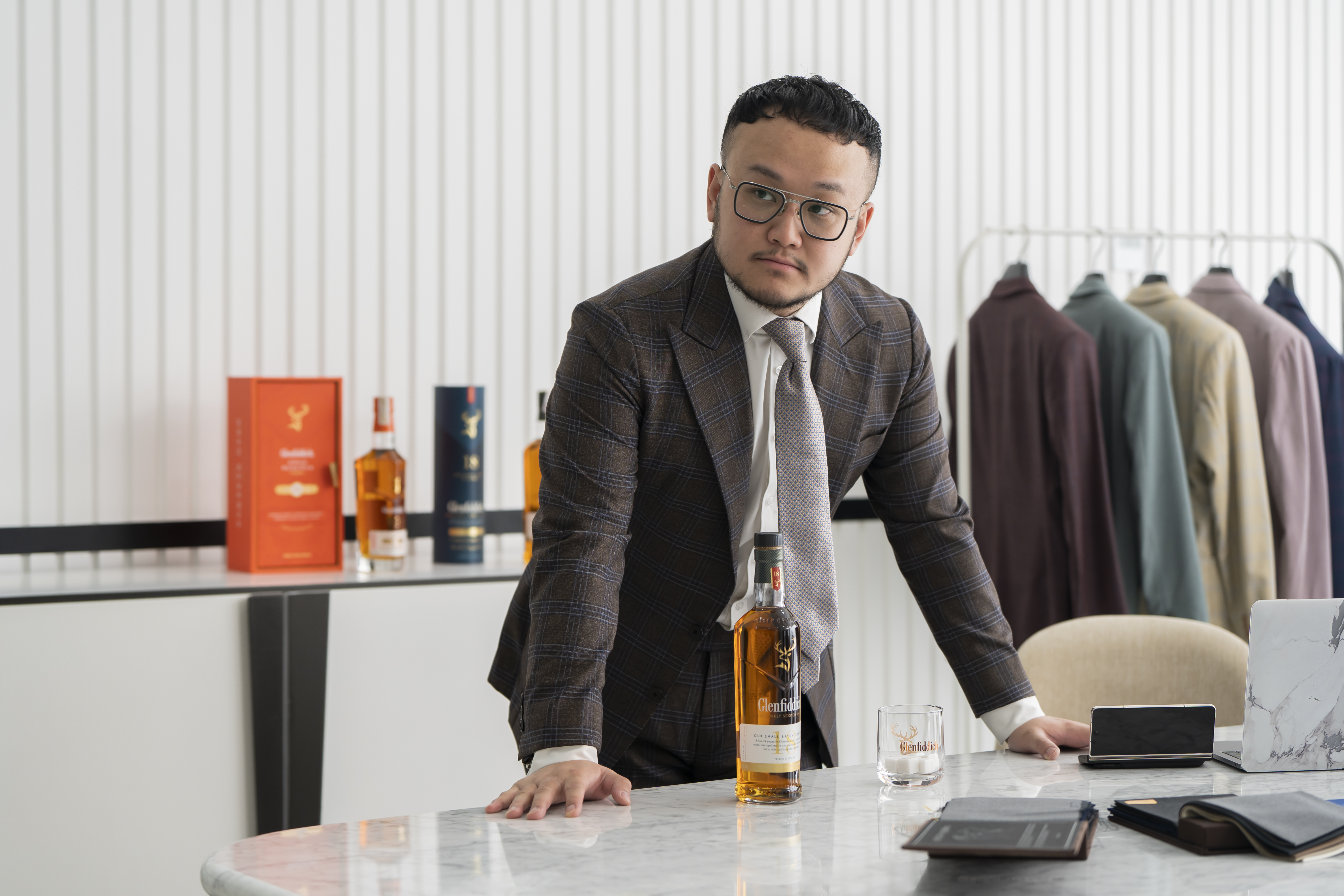 Pewaris Wong Hang Tailor Samuel Wongso Terpilih Jadi Sosok Inovatif Where Next Club oleh Glenfiddich