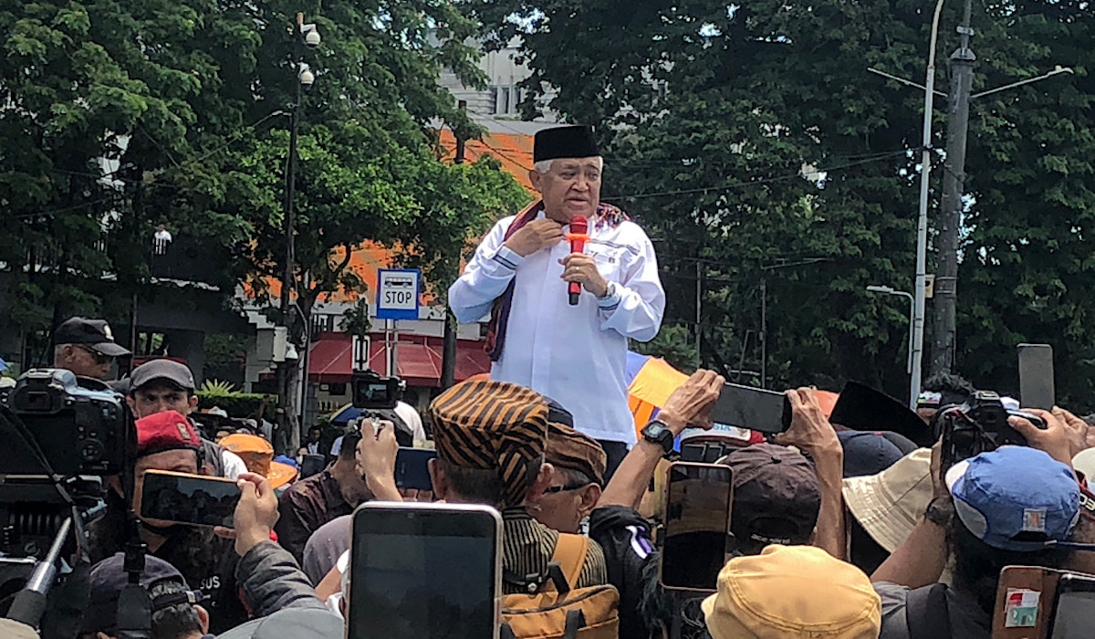 Din Syamsuddin mengeluarkan kritik terhadap sejumlah argumen yang diajukan oleh Mahkamah Konstitusi (MK)
