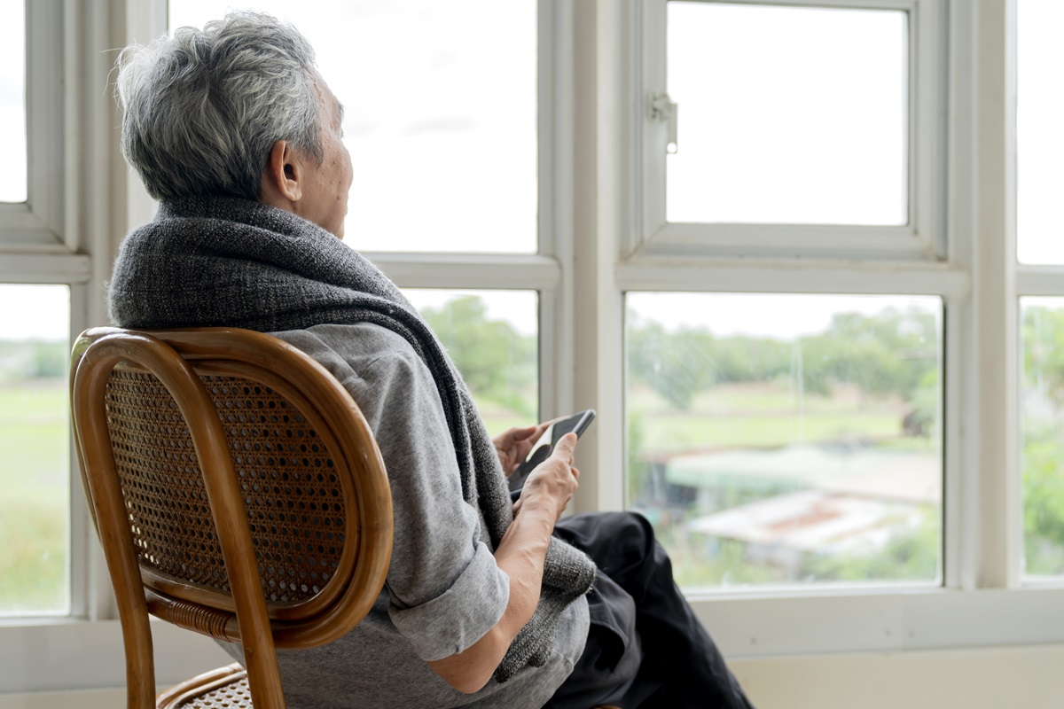 Sebuah studi menemukan beberapa pengobatan antipsikotik yang diberikan kepada pasien dengan demensia terkait dengan efek samping serius