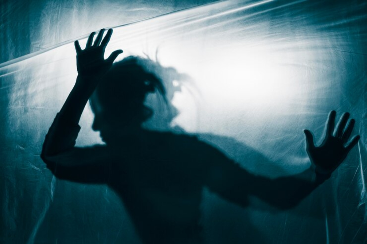 Seorang perempuan yang juga selebgram asal Jakarta Selatan tewas bunuh diri saat live Istagran, ia smpat cekcok dengan pacar dan minum obat-