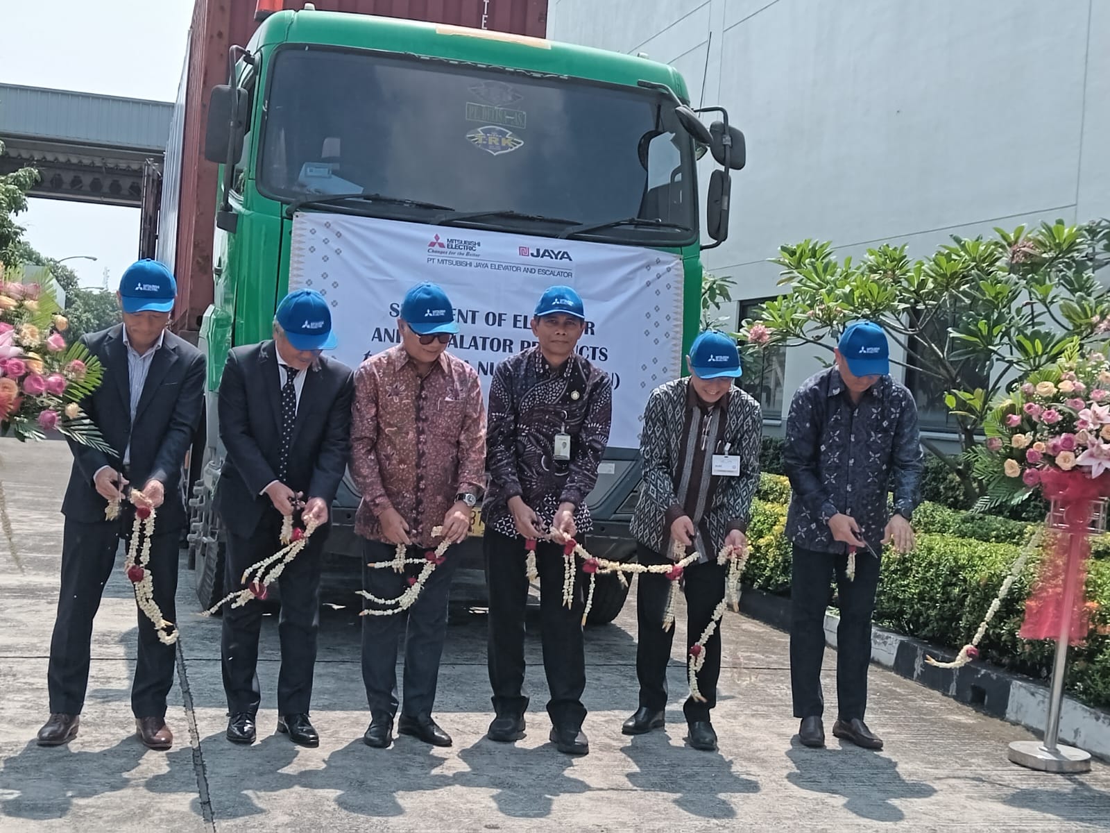 Pelepasan pengiriman lift dan eskalator ke IKN.