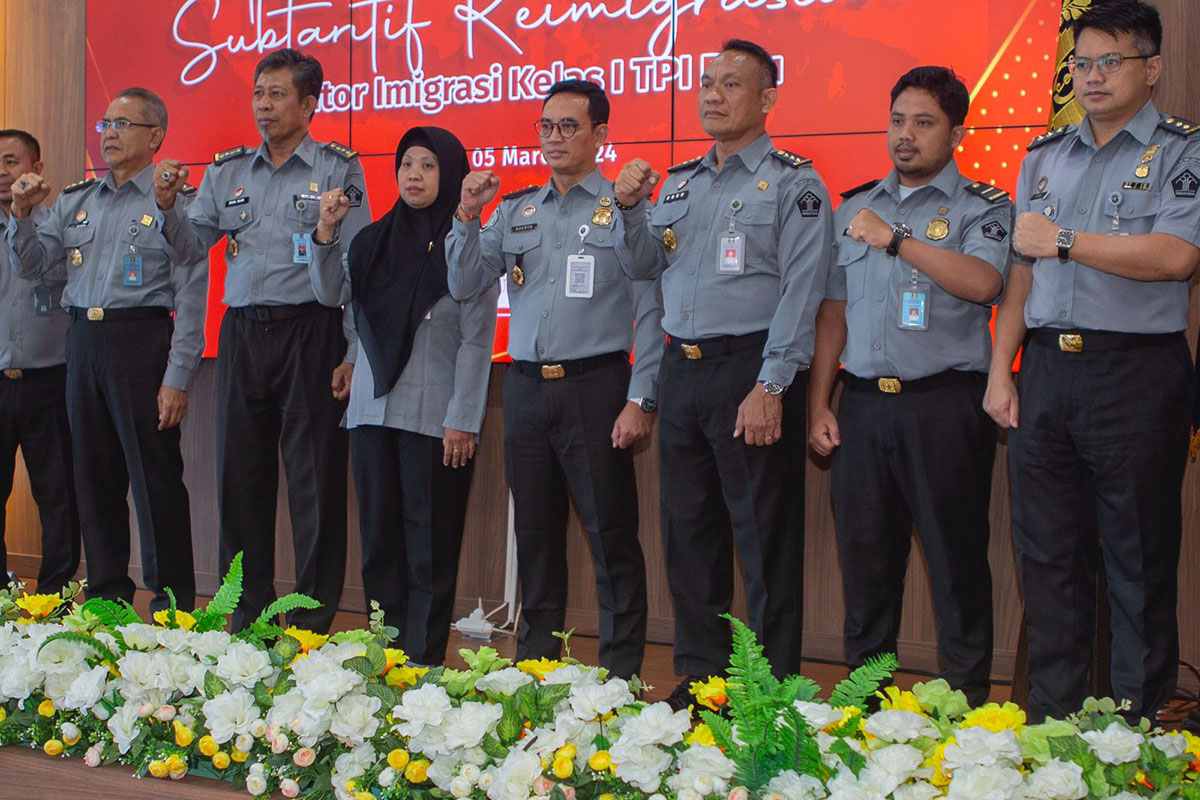 Jajaran Kantor Imigrasi kelas I TPI Palu, Sulawesi Tengah.