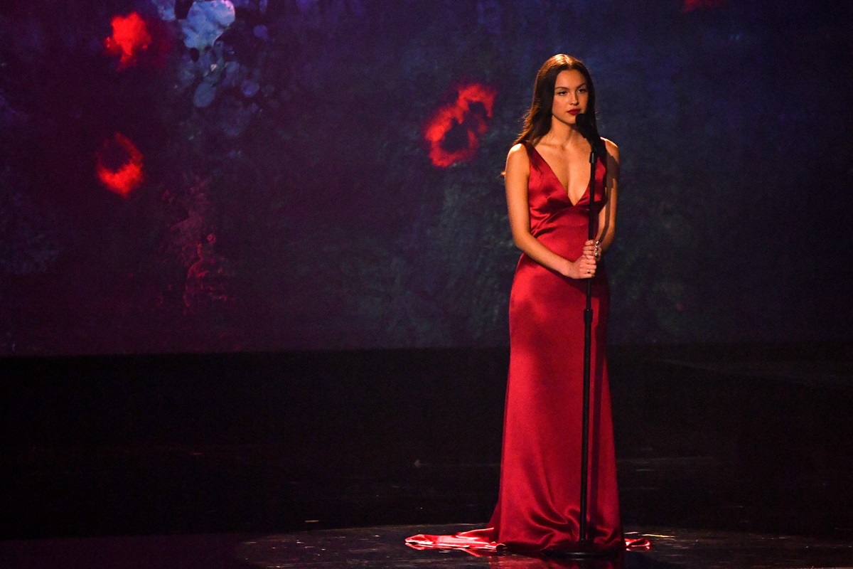 Olivia Rodrigo dan Dan Nigro telah dihormati sebagai ASCAP Songwriters of the Year untuk tahun 2024