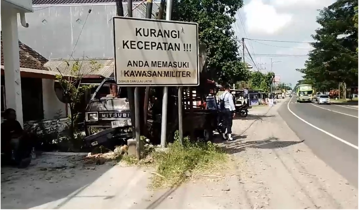 Mobil pikap yang terlibat dalam kecelakaan di Magetan.