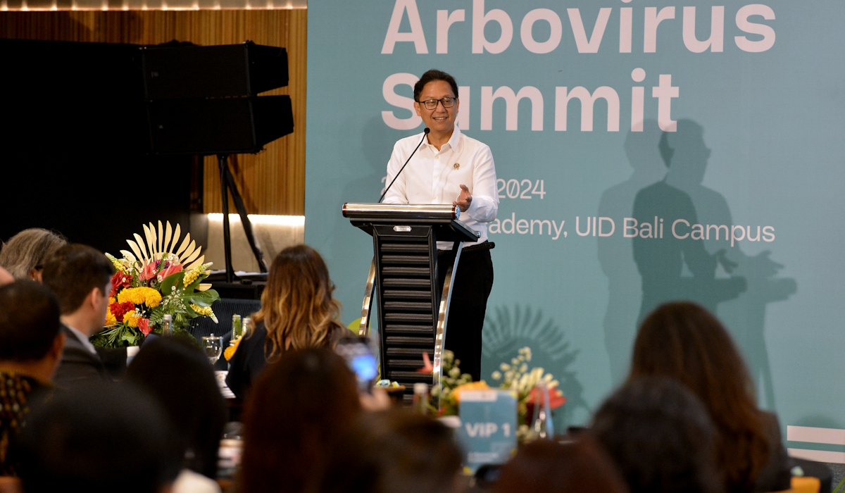 Menteri Kesehatan Budi Gunadi Sadikin menyampaikan sambutan saat Arbovirus Summit di Denpasar, Bali