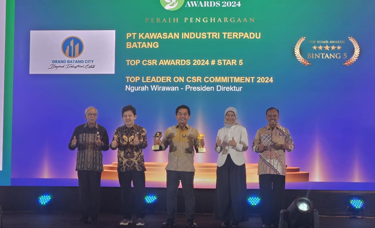  Kawasan Industri Terpadu Batang (KITB) meraih penghargaan TOP CSR Award.