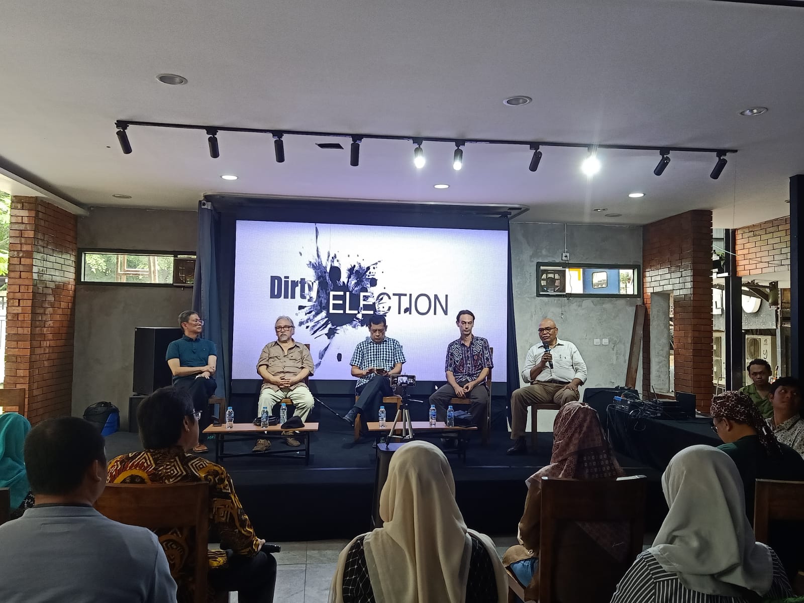 APDI gelar nonton bareng film 'Dirty Election' dan diskusi bertajuk 'Membongkar Aktor Intelektual Kejahatan Pilpres 2024'