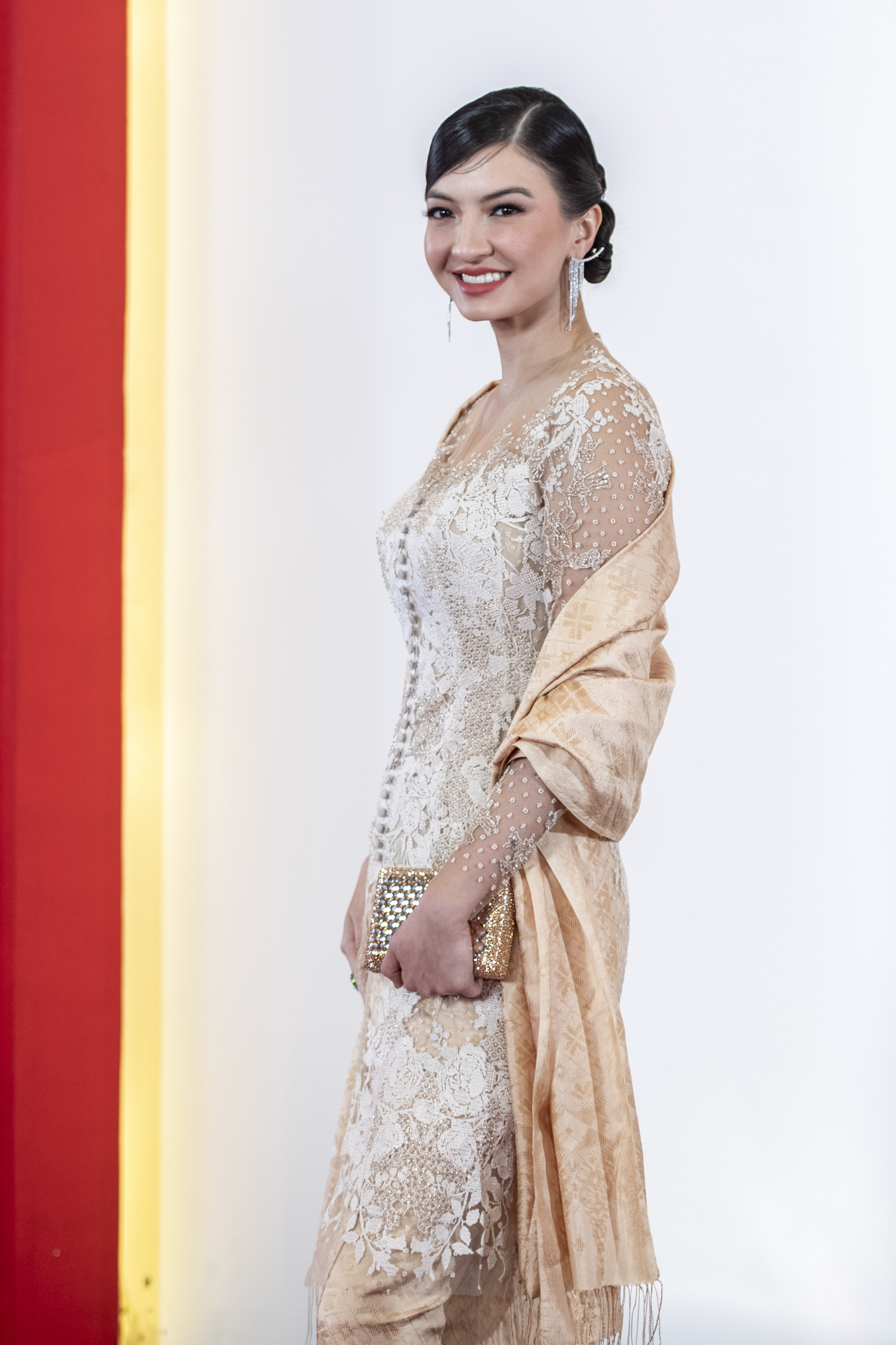 Aktris Raline Shah . 