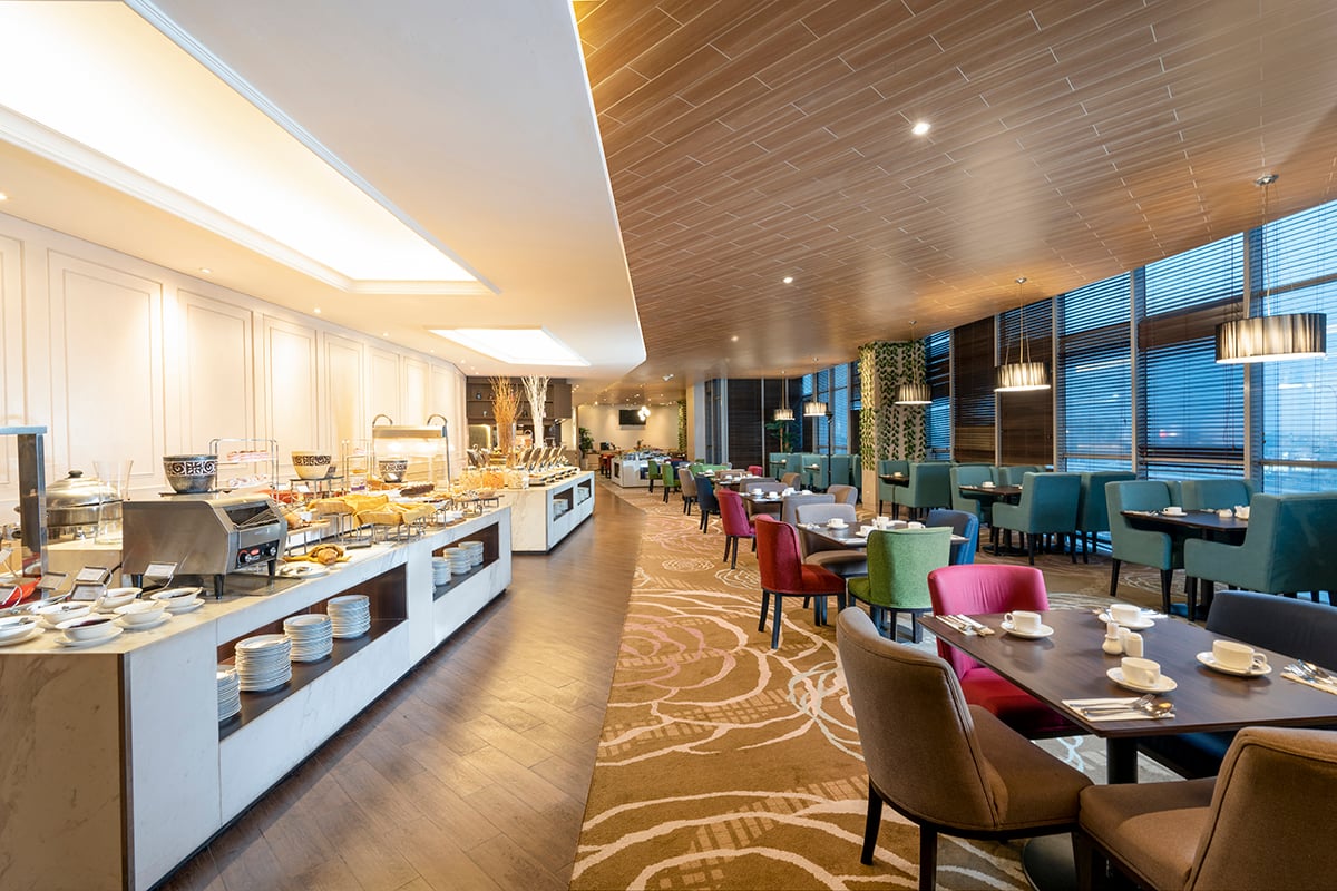 Weekend Brunch di Swiss-Café Restaurant Swiss-Belhotel Airport, Jakarta.