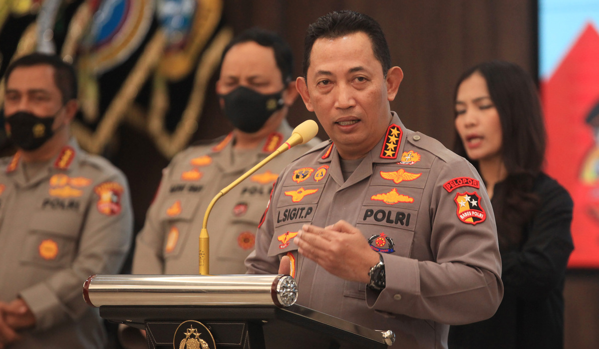 Kapolri Jenderal Pol Listyo Sigit Prabowo (depan).