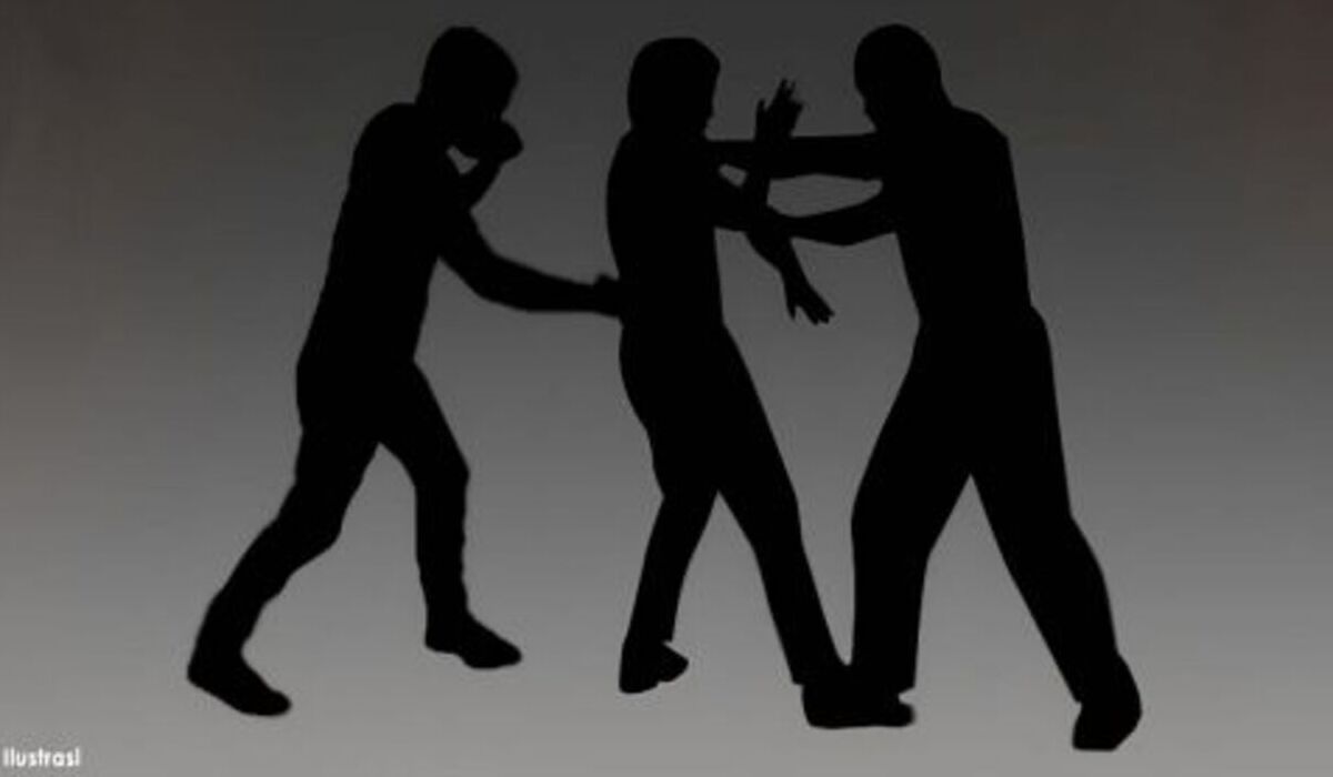 Ilustrasi pengeroyokan.