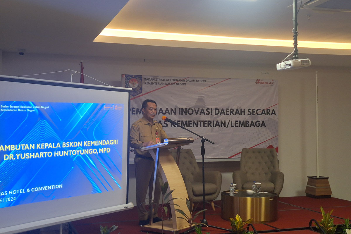 Kepala BSKDN Yusharto Huntoyungo saat memberi sambutan dalam kegiatan Pembinaan Inovasi Daerah secara Lintas Kementerian/Lembaga (K/L)