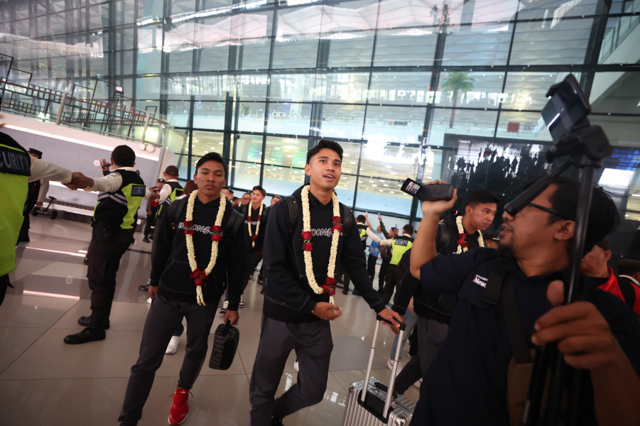 pemain timnas Indonesia di Bandara