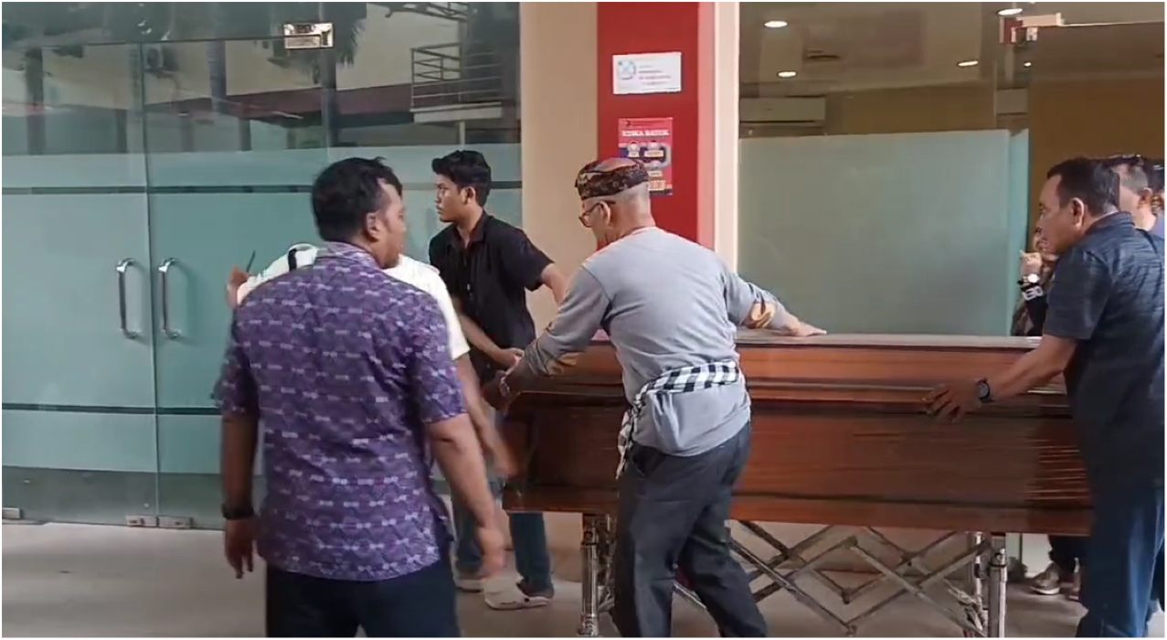 Jenazah mahasiswa STIP yang diduga tewas dianiaya.