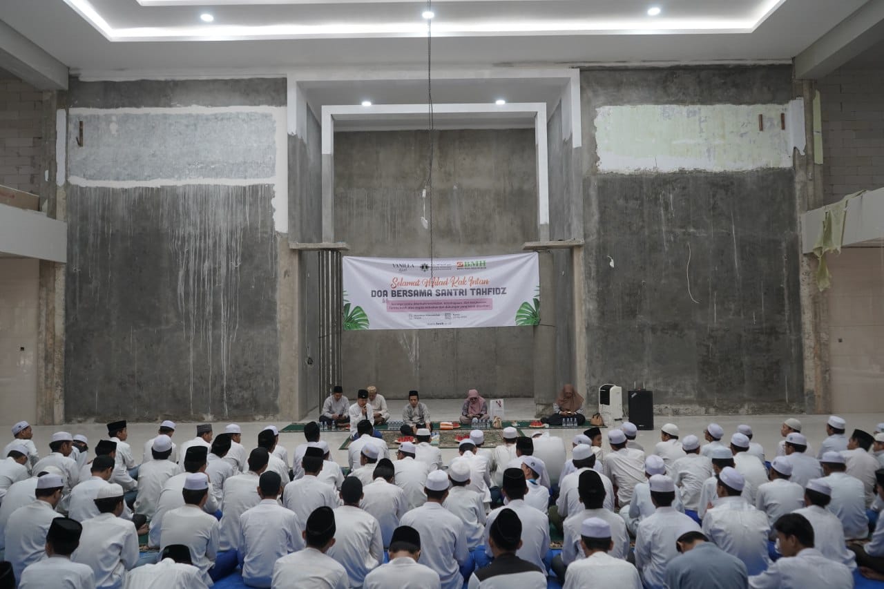 Syukuran di Masjid Ummul Qura Pesantren Hidayatullah Depok pada Kamis, (23/5/2024).