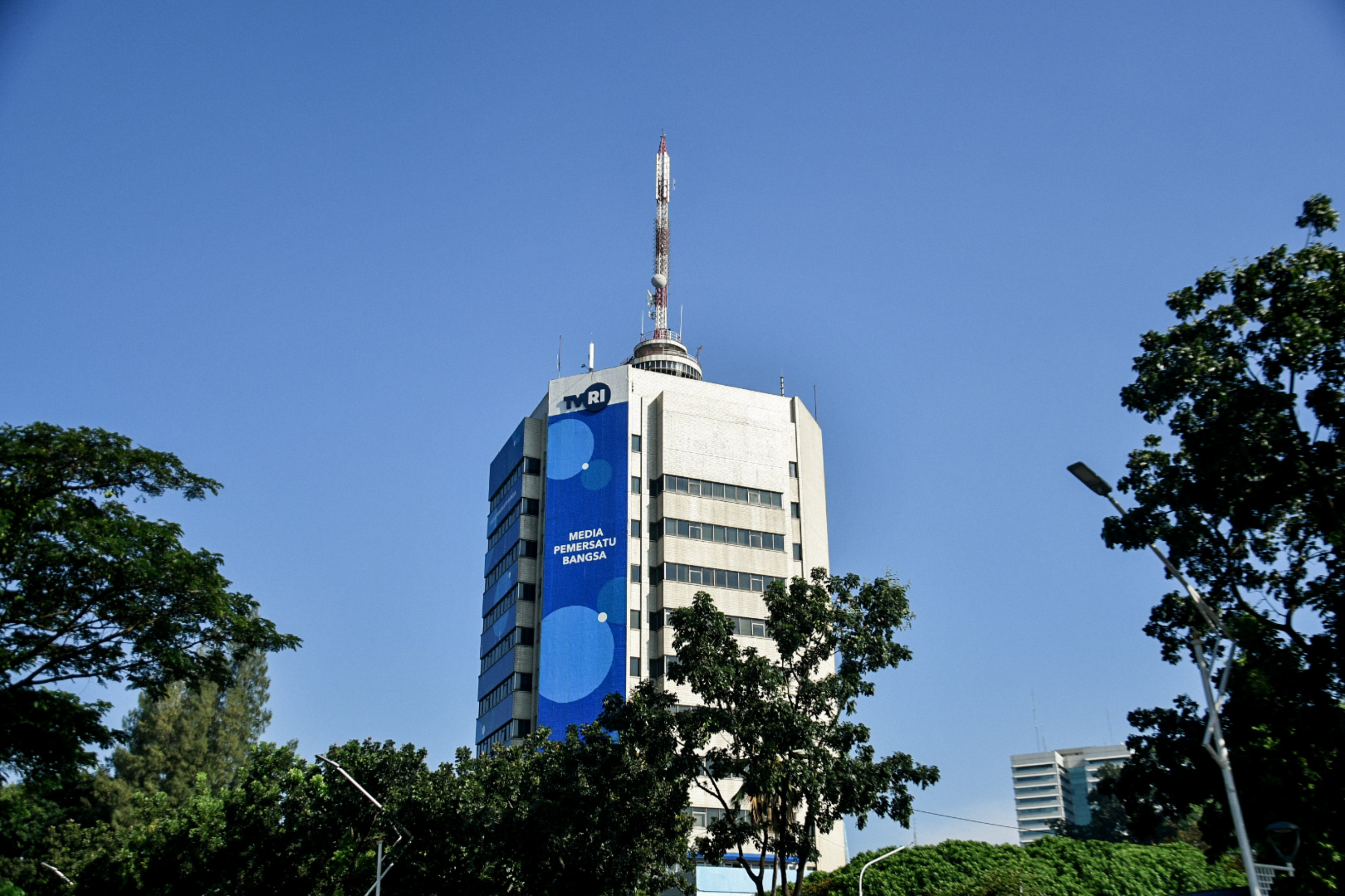 Potret gedung Televisi Republik Indonesia (TVRI) di kawasan Senayan