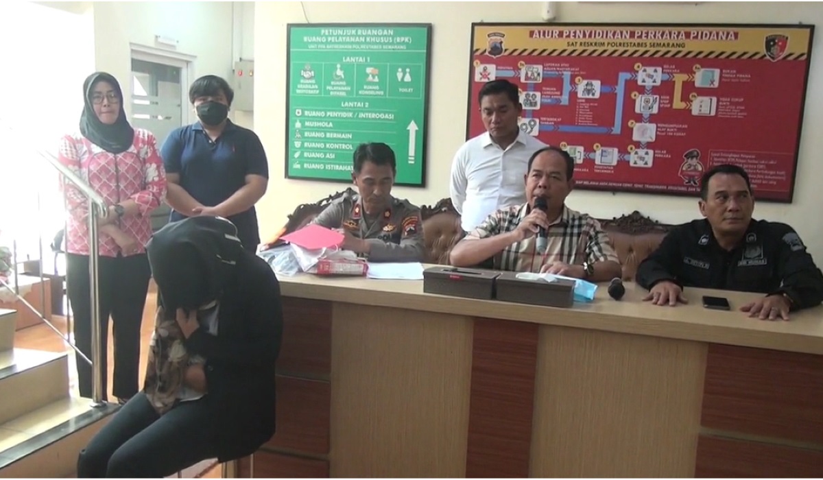 Konferensi pers Polrestabes Semarang. 