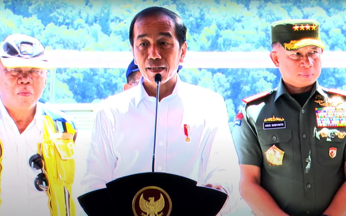 Presiden Joko Widodo tengah mengatur waktu untuk meninjau langsung lokasi banjir lahar dingin dan longsor di Sumatra Barat.