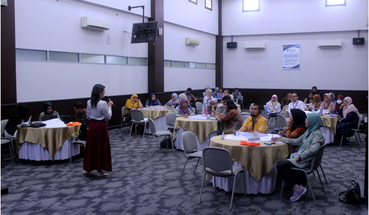 Universitas Esa Unggul mengadakan workshop bertajuk Health Science Training and Planning for Innovation Prototype.