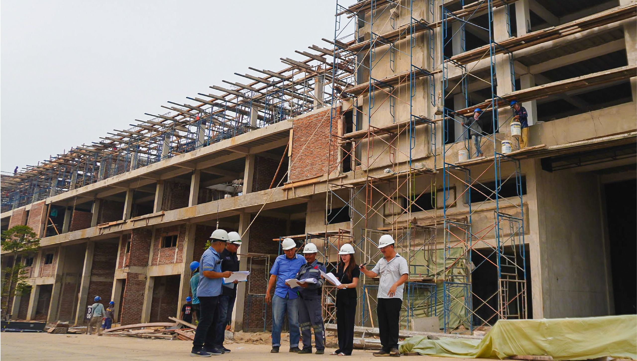 Duta Indah Starhub juga akan segera melaksanakan premier viewing show unit.