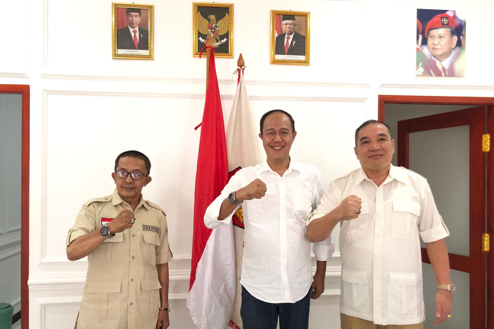 Anggota Bidang Pertanian, Peternakan, dan Kemandirian Desa DPP NasDem Ayep Zaki (tengah).