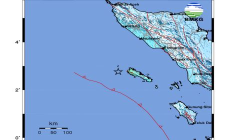 Gempa berkekuatan magnitudo 6,2 mengguncang wilayah Sinabang, Aceh. 