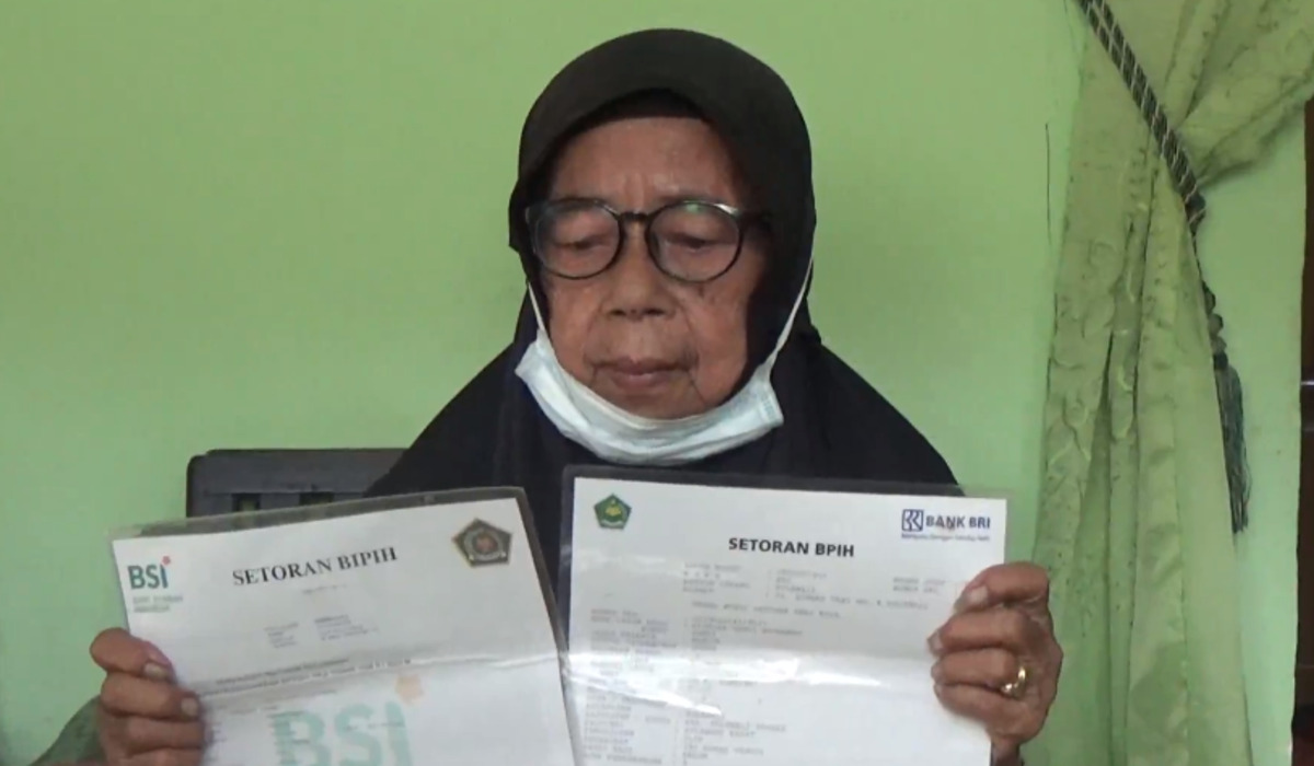 Menabung 12 tahun, Nenek Penjual Beras asal Polewali Mandar Berangkat Haji.