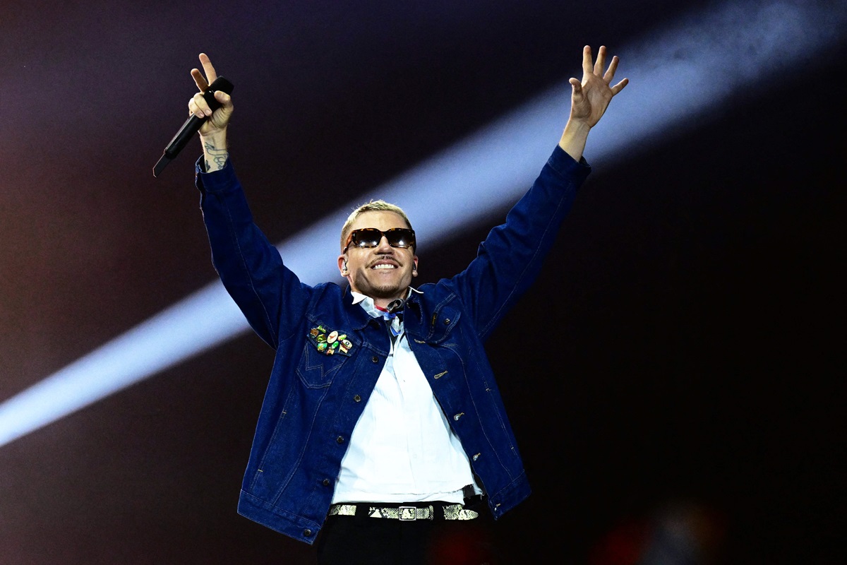 Rapper Macklemore merilis single terbaru berjudul Hind's Hall untuk mengkutuk agresi Israel di Palestina.