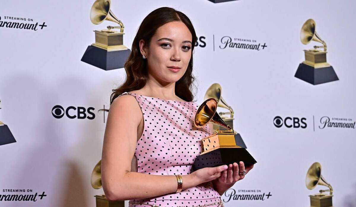 Musisi pemenang Grammy 2024, Laufey.