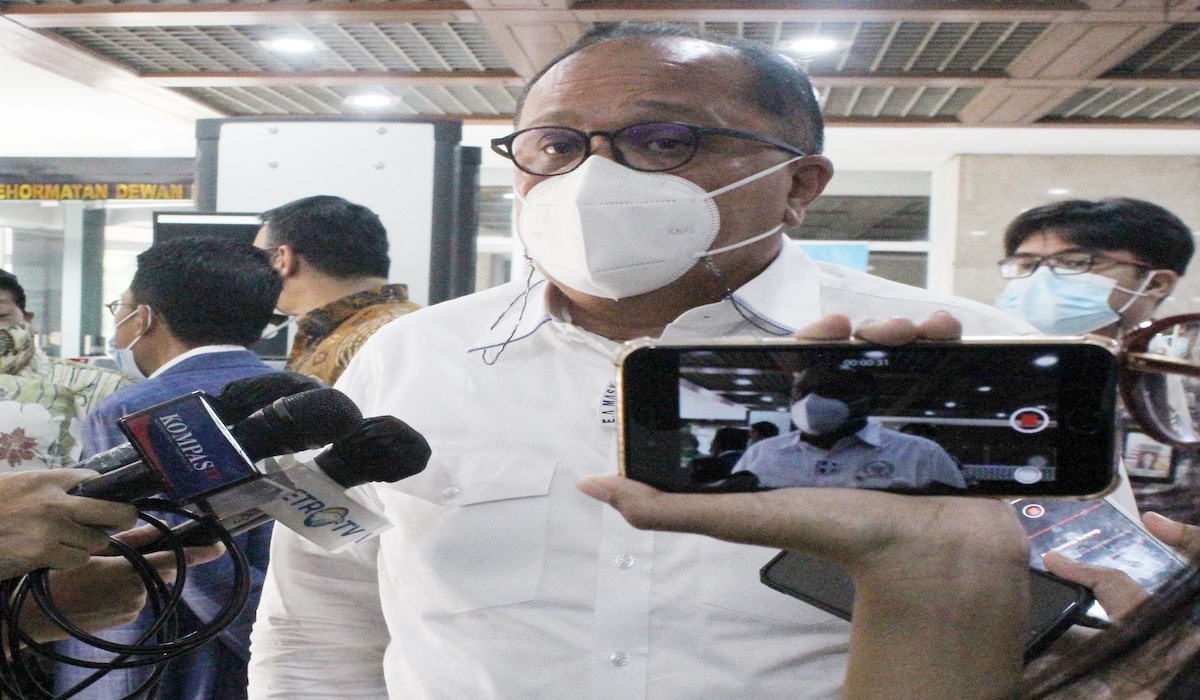 Ketua Komisi II DPR Junimart Girsang