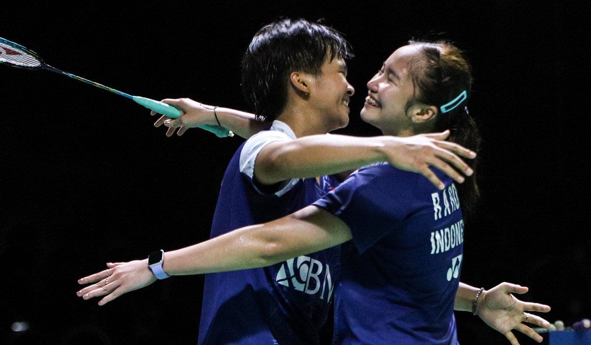 Pebulu tangkis ganda putri Indonesia Meilysa Trias Puspitasari (kiri) dan Rachel Allessya Rose (kanan).