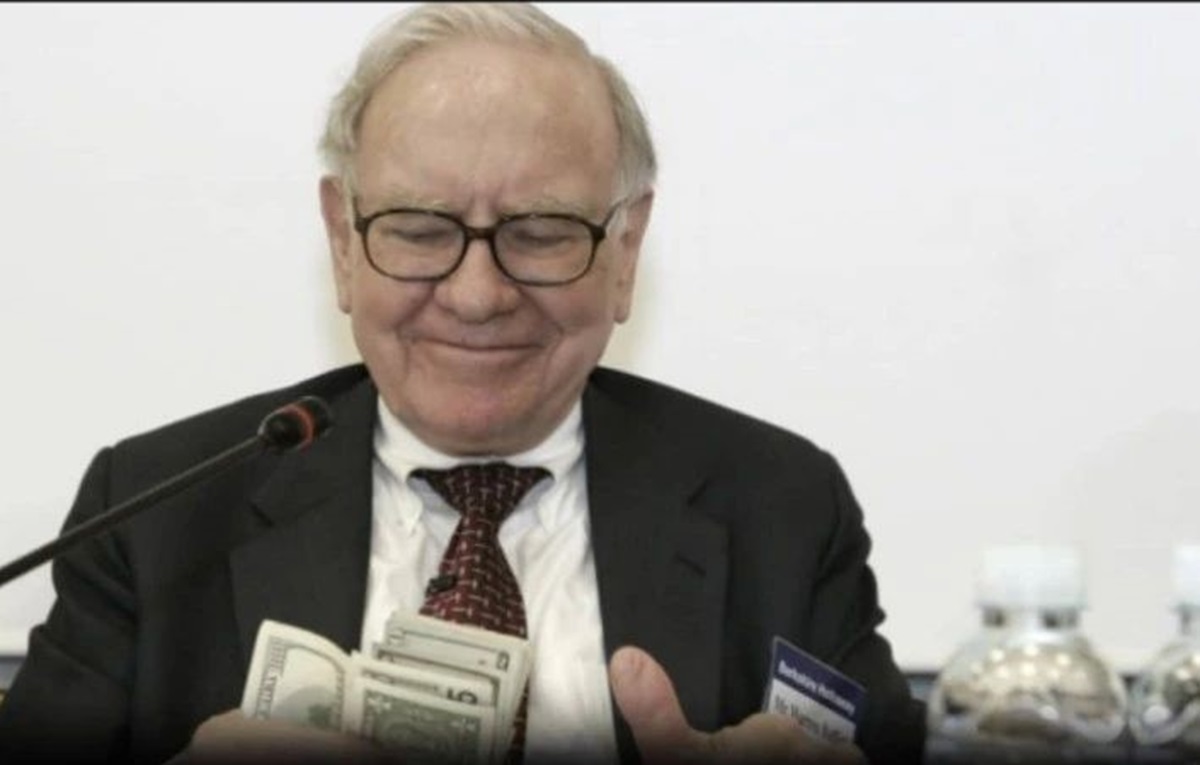 Berkshire Hathaway milik Warren Buffett akhirnya mengungkap kepemilikan besar dalam perusahaan asuransi Chubb