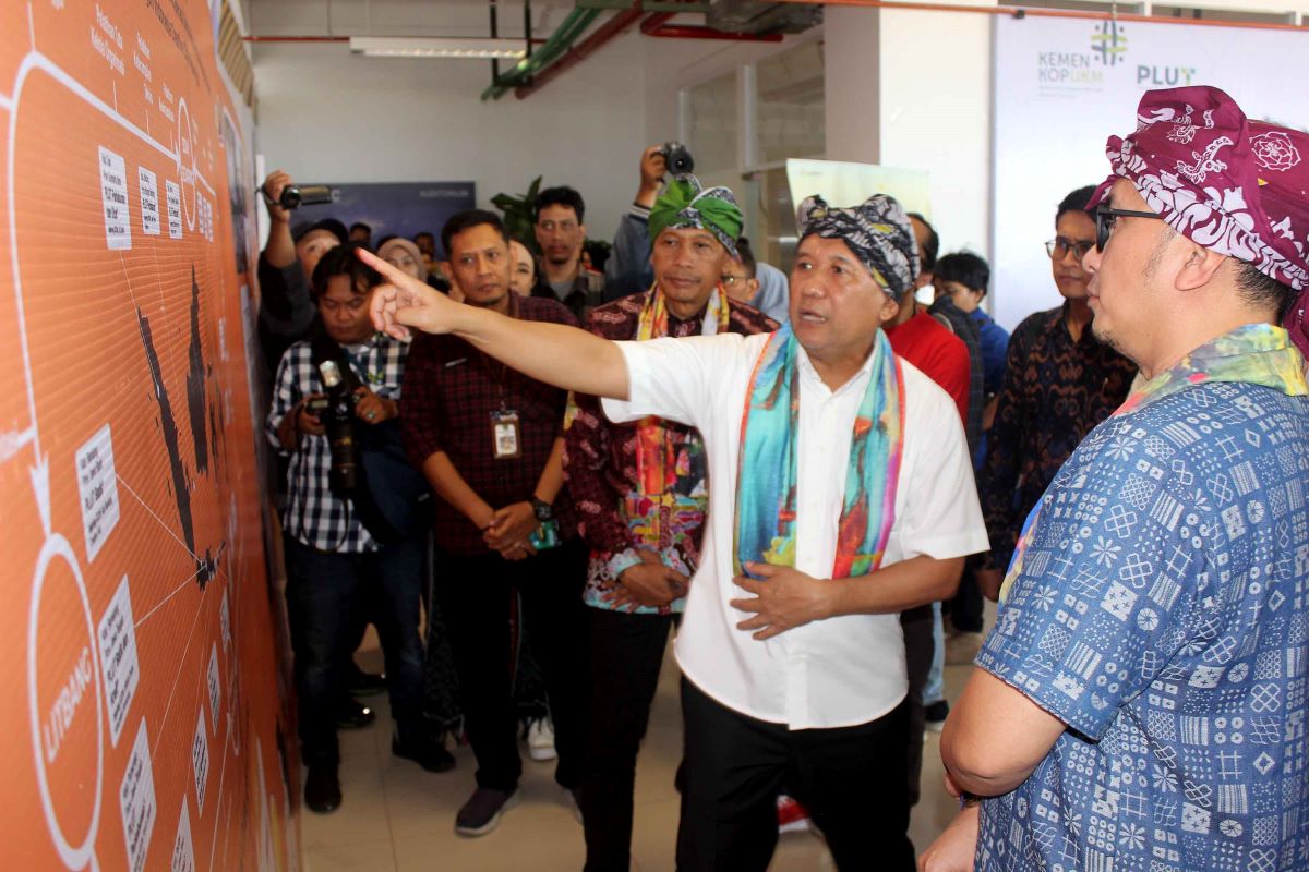 Menteri Koperasi dan UKM Teten Masduki