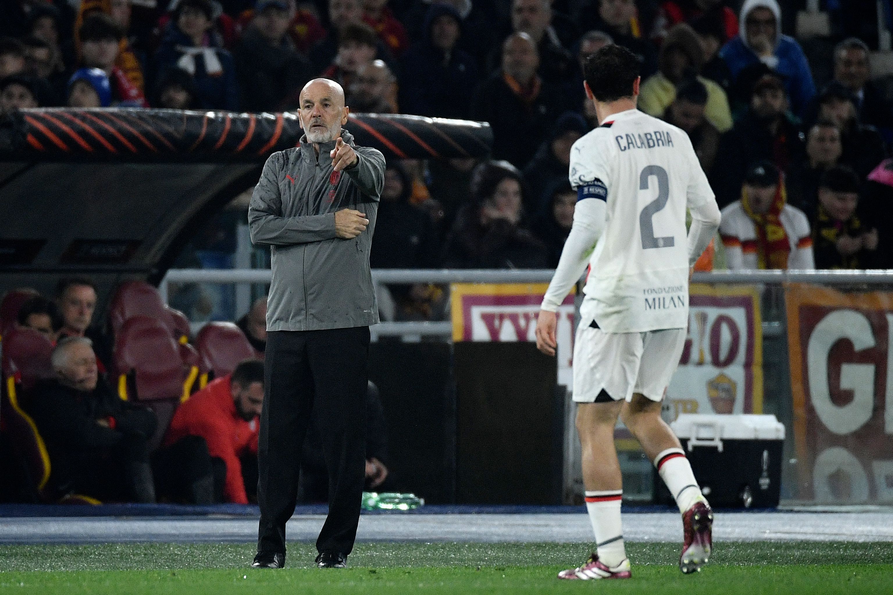 Pelatih AC Milan Stefano Pioli