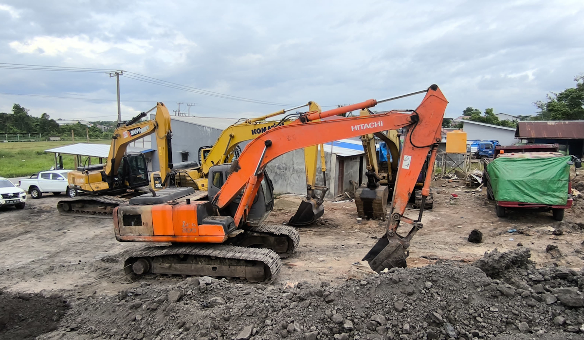 Polres Berau dan Tim Pengamanan PT Berau Coal menindak aktivitas tambang illegal di tepi Jalan HARM Ayoeb, Kecamatan Gunung Tabur.