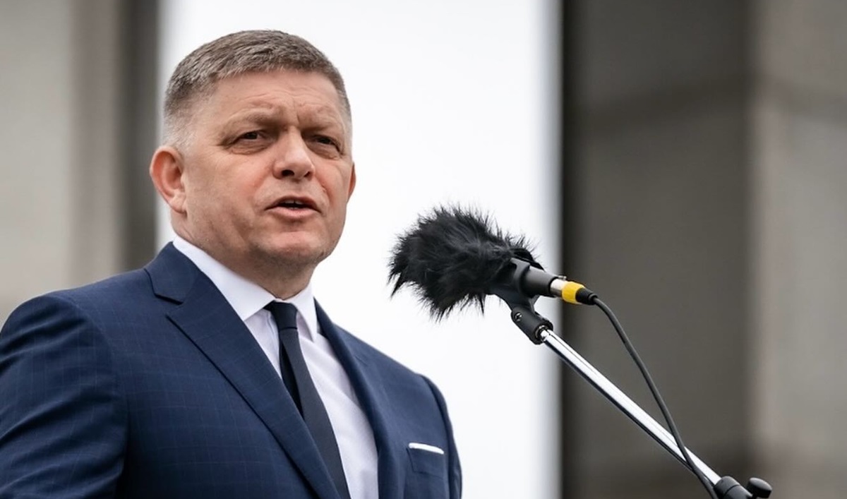 Perdana Menteri Slovakia, Robert Fico, mengalami upaya pembunuhan setelah ditembak beberapa kali 
