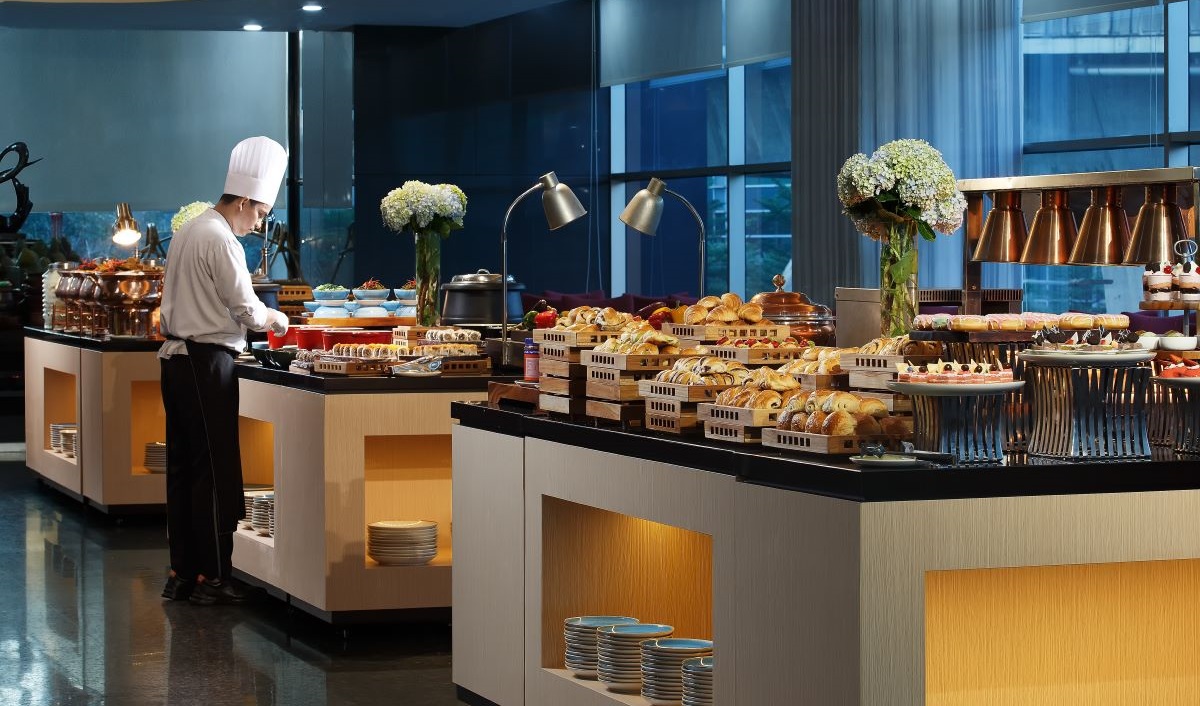 Central Park Restaurant di Manhattan Hotel Jakarta.