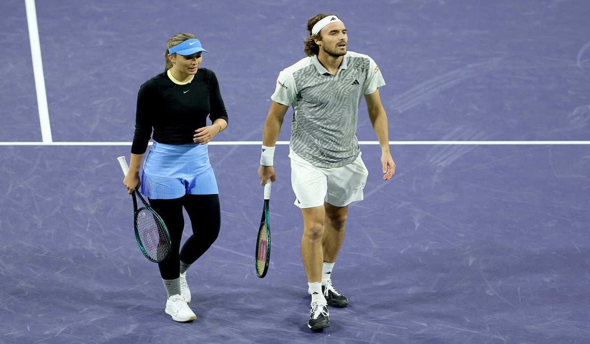Pasangan petenis Paula Badosa (kiri) dan Stefanos Tsitsipas